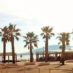 Cosy شقة *